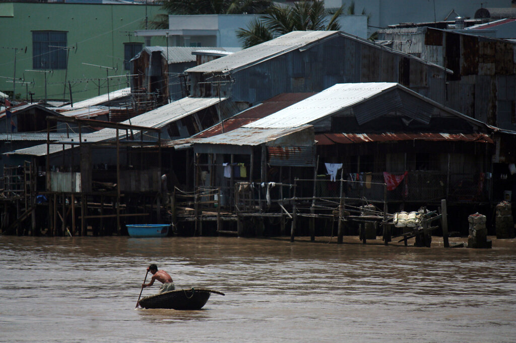 Vietnam-typhoon.jpg